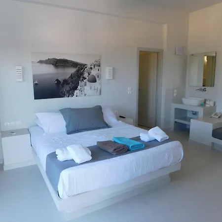 Апартаменты One & Unique Beachfront