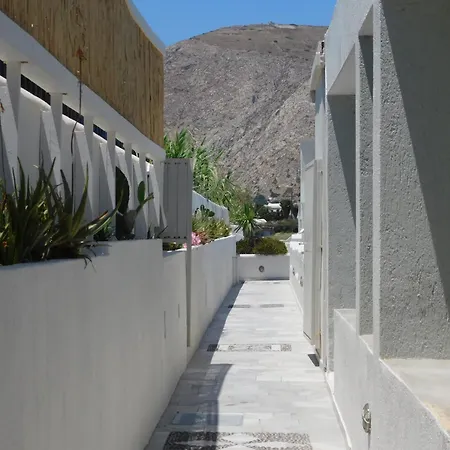Апартаменты One & Unique Beachfront *